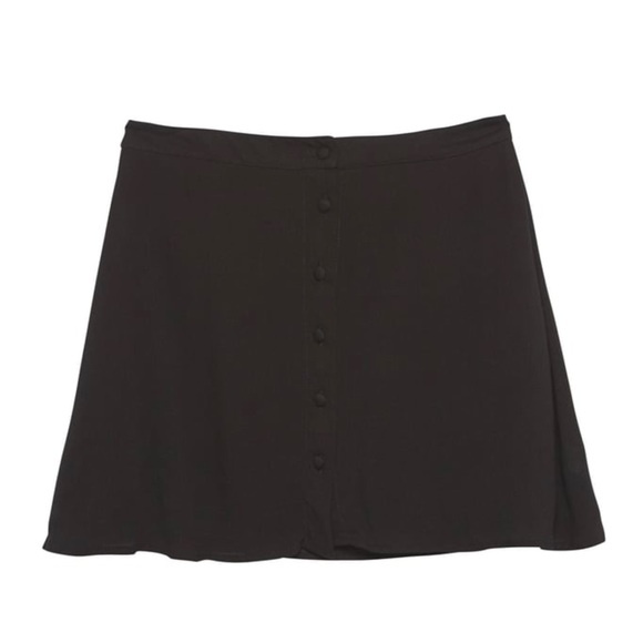 Kendall & Kylie Dresses & Skirts - NWOT Kendall & Kylie black button skirt in size small